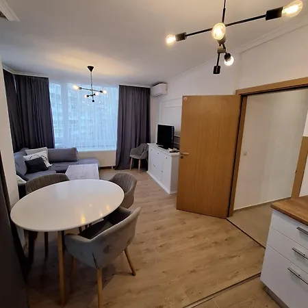 Apartament Mladost 1a