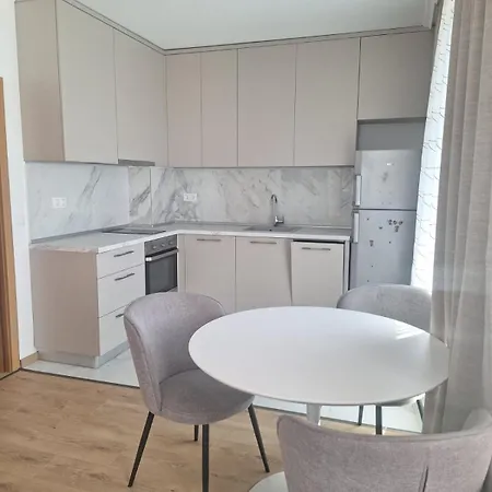 Mladost 1a Apartament