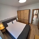 Апартаменты Mladost 1a