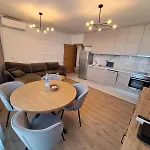 Mladost 1a Апартаменты *