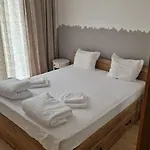 Mladost 1a Апартаменты *
