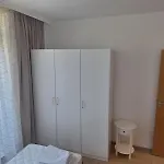 Mladost 1a *