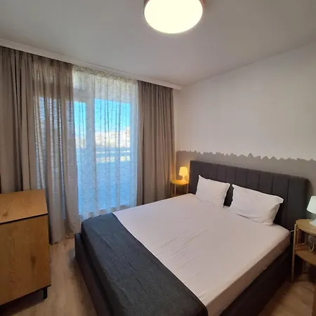 Appartement Mladost 1a *